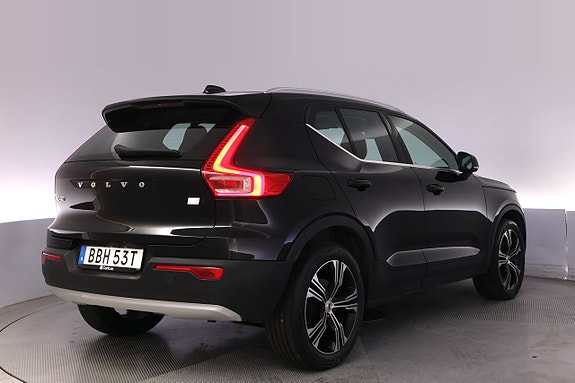 Volvo XC40 5 of 27