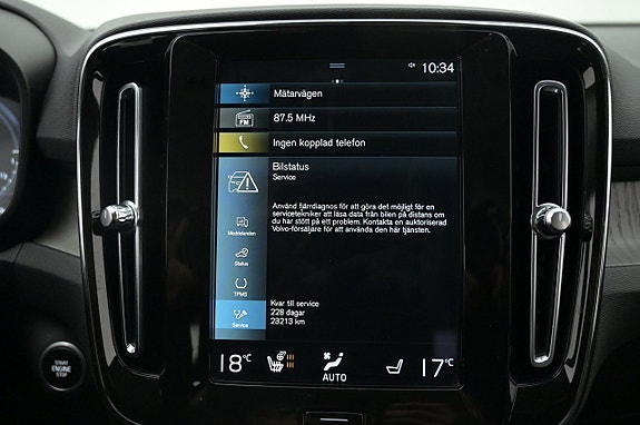 Volvo XC40 15 of 27