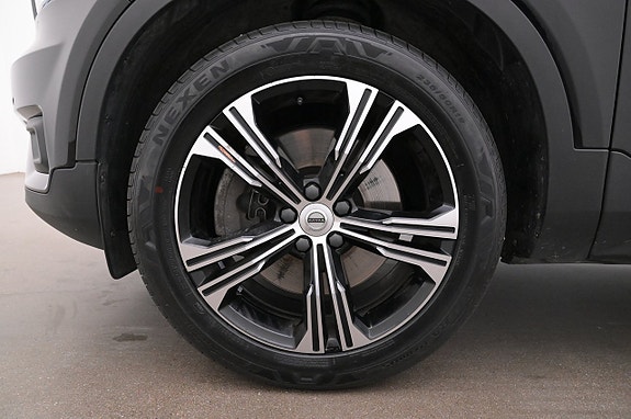 Volvo XC40 27 of 27