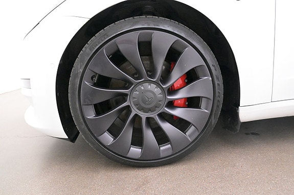 Tesla Model 3 27 of 27
