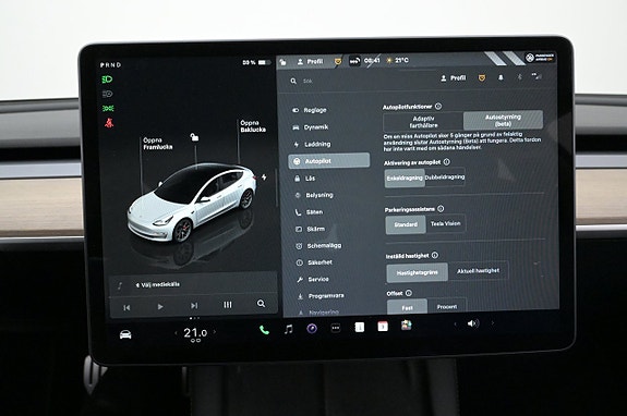 Tesla Model 3 12 of 27