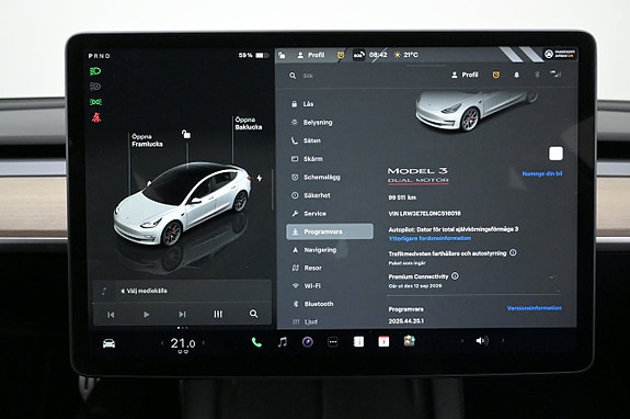 Tesla Model 3 11 of 27