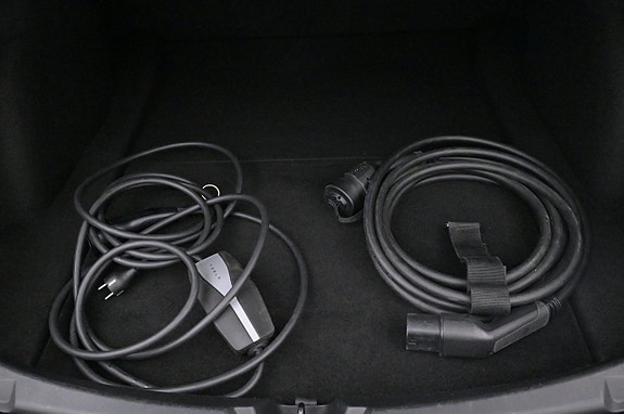 Tesla Model 3 25 of 27