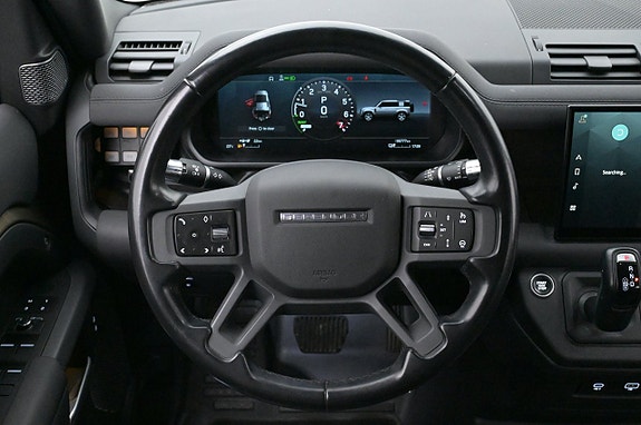 Land Rover Defender 90 7 of 27