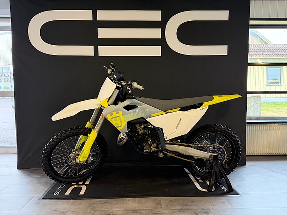 Husqvarna TC 125 4 of 6