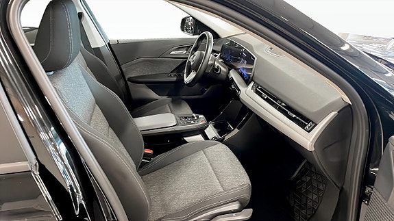 BMW X1 3 of 9