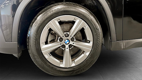 BMW X1 9 of 9