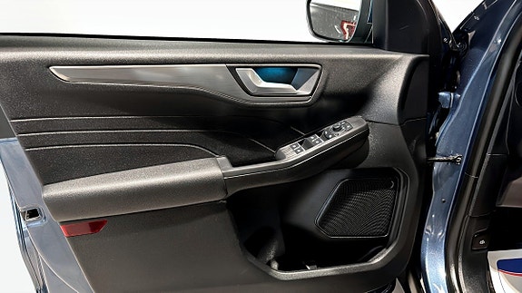 Ford Kuga 5 of 11