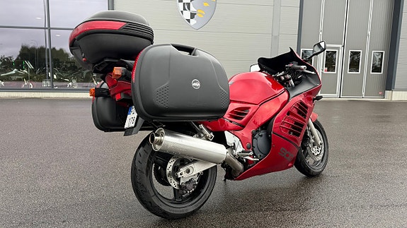 Suzuki RF900R - 21.900:- 3 of 5