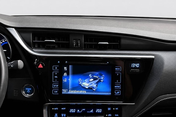 Toyota Auris 15 of 22