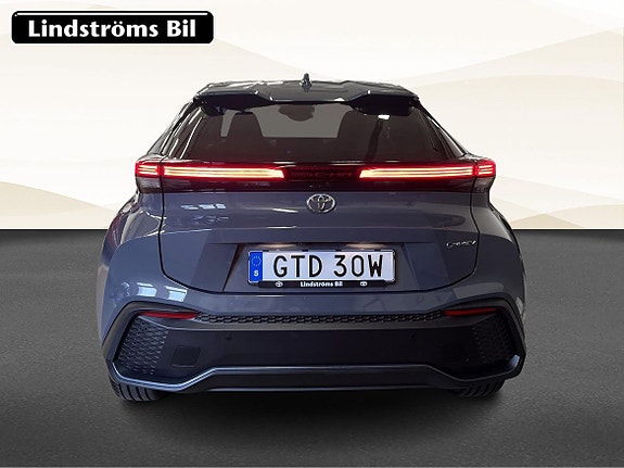 Toyota C-HR 7 of 22