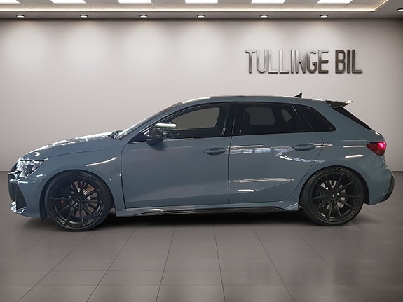 Audi RS3 2 of 25