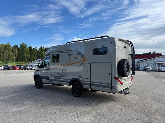 Hymer ML-T 580 CrossTrail 2 of 27