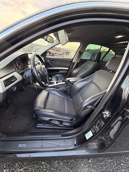 BMW 325i 10 of 17