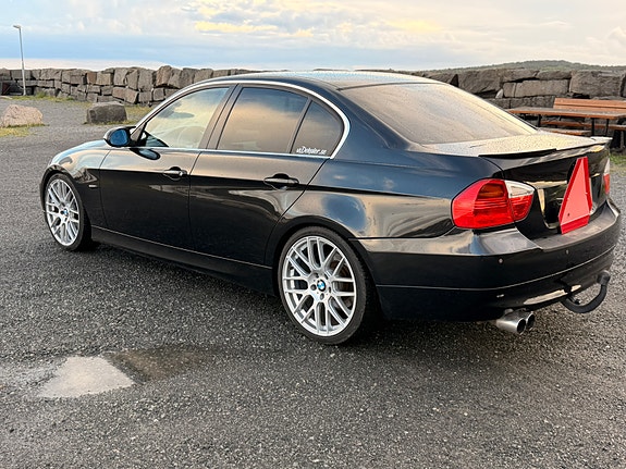 BMW 325i 6 of 17