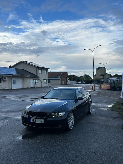 BMW 325i 17 of 17