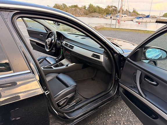 BMW 325i 13 of 17