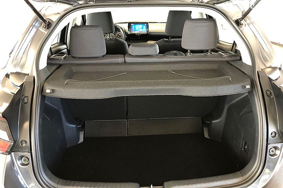 Toyota Yaris 12 of 21