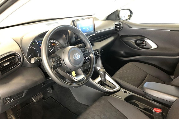 Toyota Yaris 14 of 21