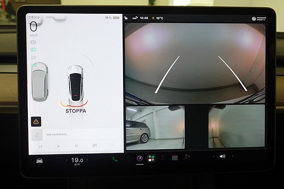 Tesla Model Y 9 of 20