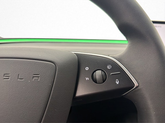Tesla Model 3 17 of 30