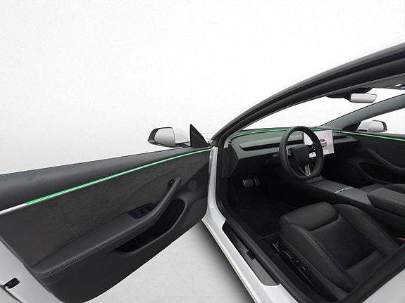 Tesla Model 3 10 of 30