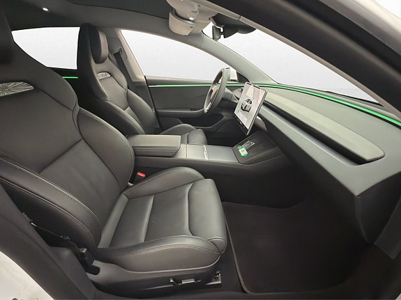 Tesla Model 3 25 of 30