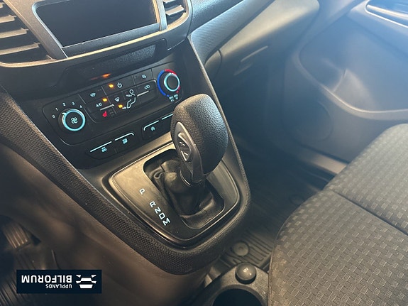 Ford Transit Connect 11 of 15