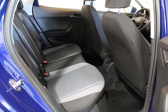 Seat Arona 8 of 19