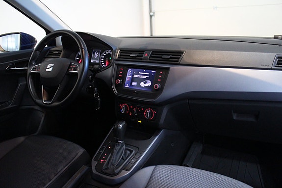 Seat Arona 9 of 19