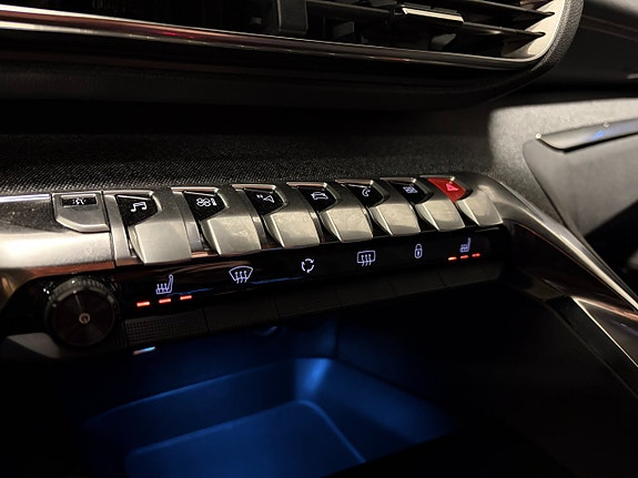 Peugeot 3008 11 of 14