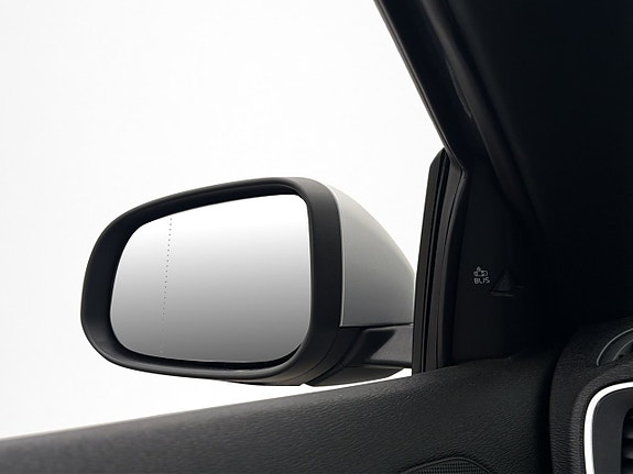 Volvo V40 13 of 30