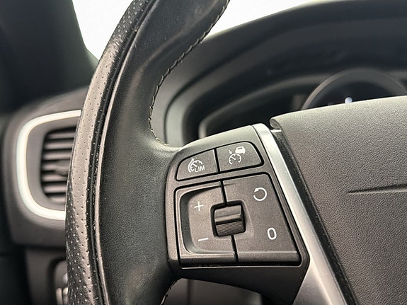 Volvo V40 15 of 30