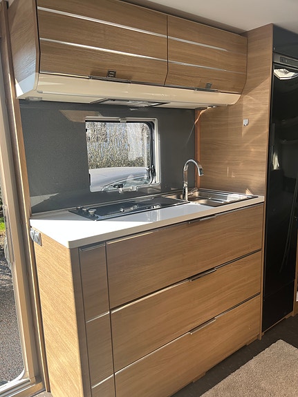 Adria 593 UK 3 of 8