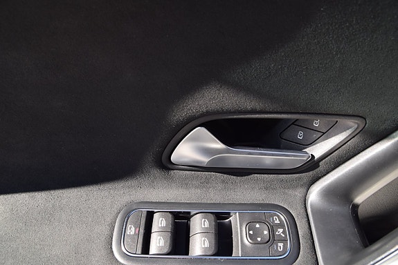 Mercedes-Benz CLA200 20 of 24