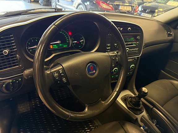 Saab 9-3 12 of 26