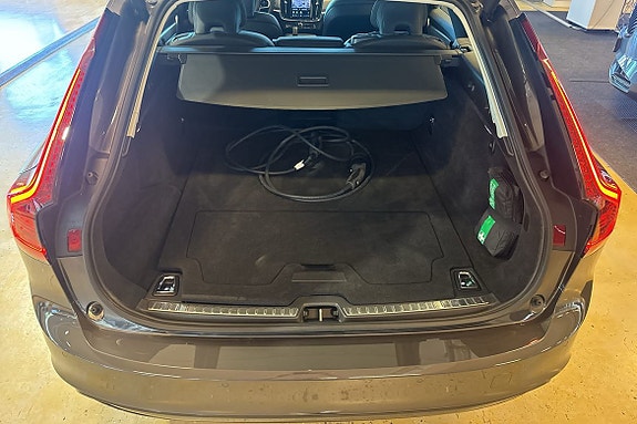 Volvo V90 13 of 27