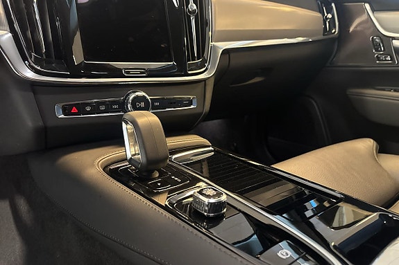 Volvo V90 20 of 27