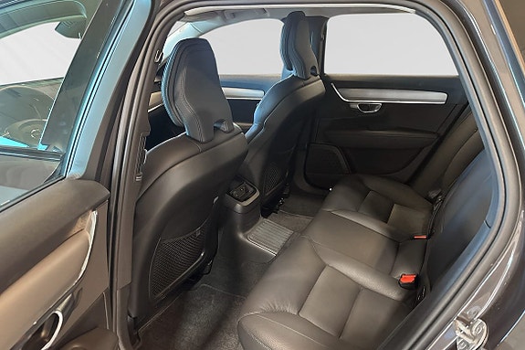 Volvo V90 8 of 27