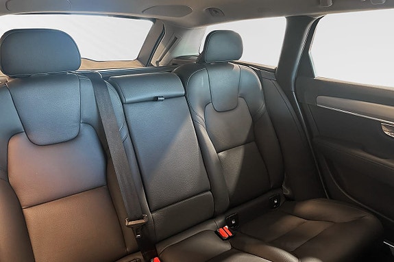 Volvo V90 11 of 27