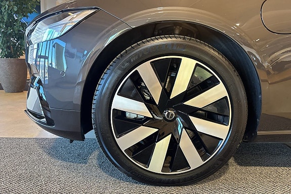 Volvo V90 15 of 27