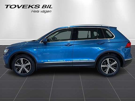 Volkswagen Tiguan 2 of 16