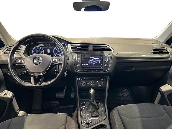 Volkswagen Tiguan 13 of 16