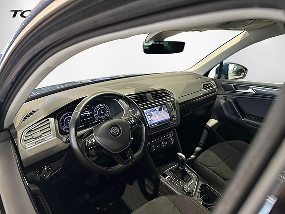 Volkswagen Tiguan 7 of 16