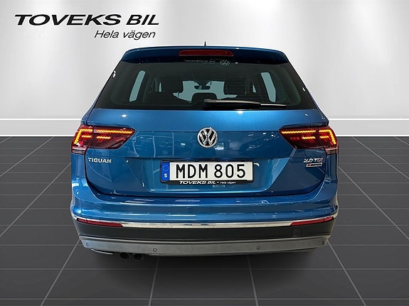 Volkswagen Tiguan 4 of 16