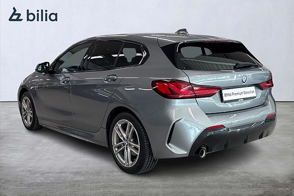 BMW 118i 2 of 17