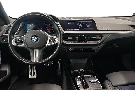 BMW 118i 8 of 17