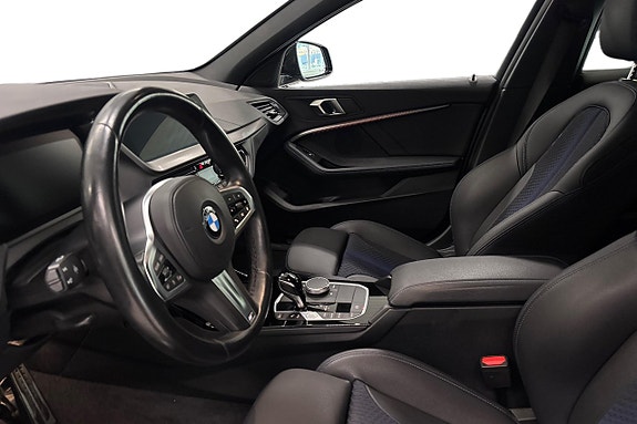 BMW 118i 12 of 17