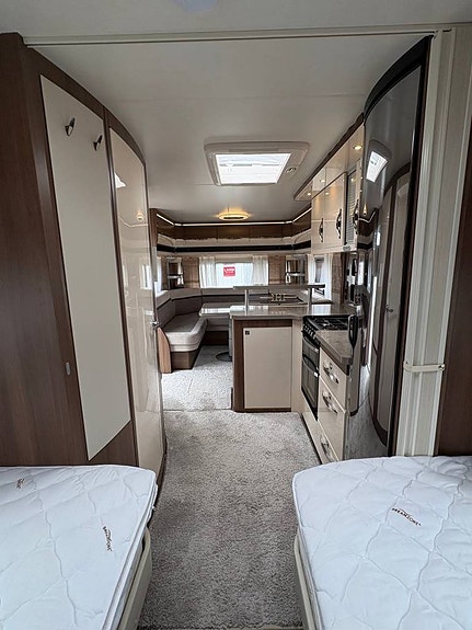 HOBBY 620 CL PRESTIGE. Alde/Långbädd/Stora spisen.2020 7 of 12