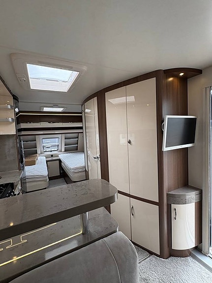 HOBBY 620 CL PRESTIGE. Alde/Långbädd/Stora spisen.2020 6 of 12